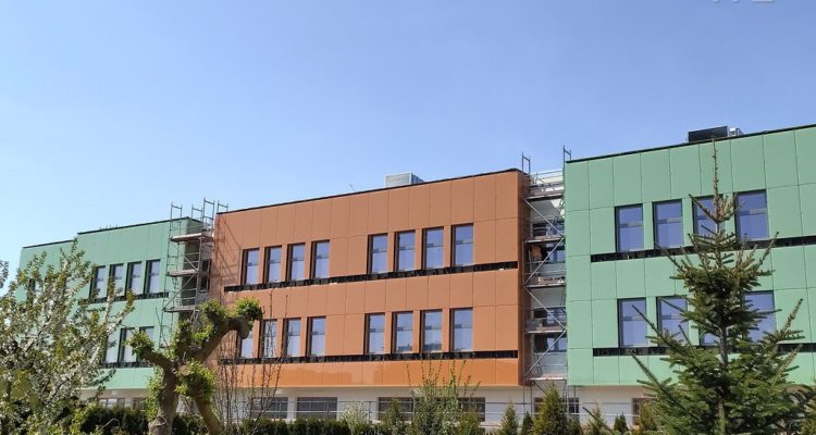 Budynek nowej szkoły przy ul. Berylowej